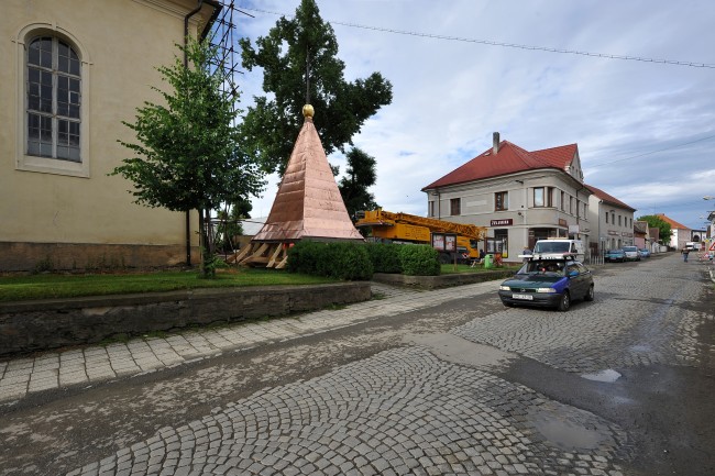Oprava věže kostela