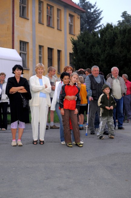 Staropražský kabaret na kácovském zámku