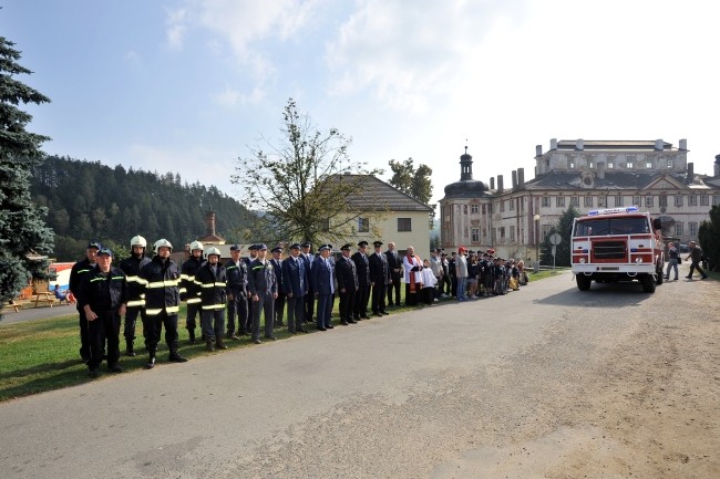 Svěcení hasičské cisterny