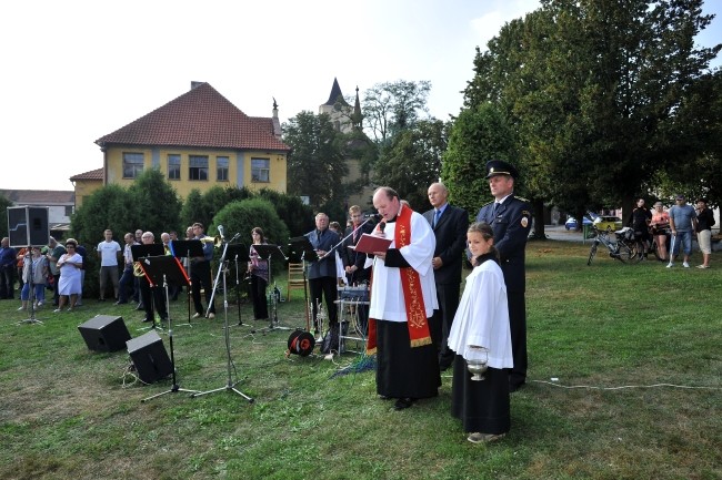 Svěcení hasičské cisterny