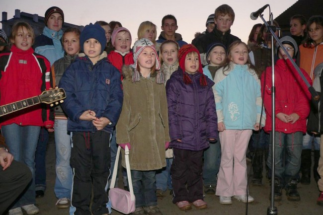 Rozsvícení adventního stromečku na náměstí kněžny Toskánské