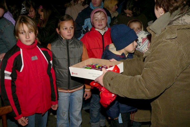 Rozsvícení adventního stromečku na náměstí kněžny Toskánské