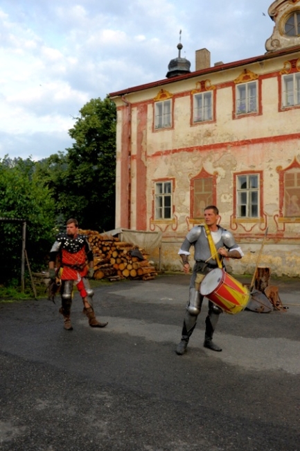 Neckyáda a historický šerm