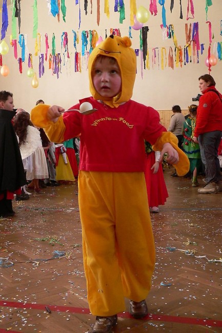 Dětský karneval v sokolovně - hasiči Kácov