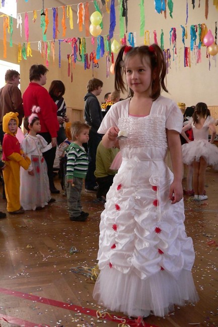 Dětský karneval v sokolovně - hasiči Kácov